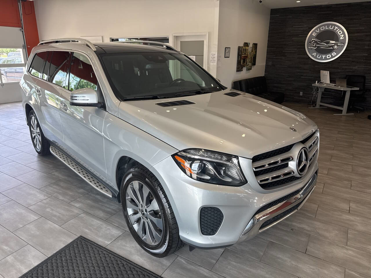 Used 2018 Mercedes-Benz GLS 450 4MATIC w/ Premium Package image 10