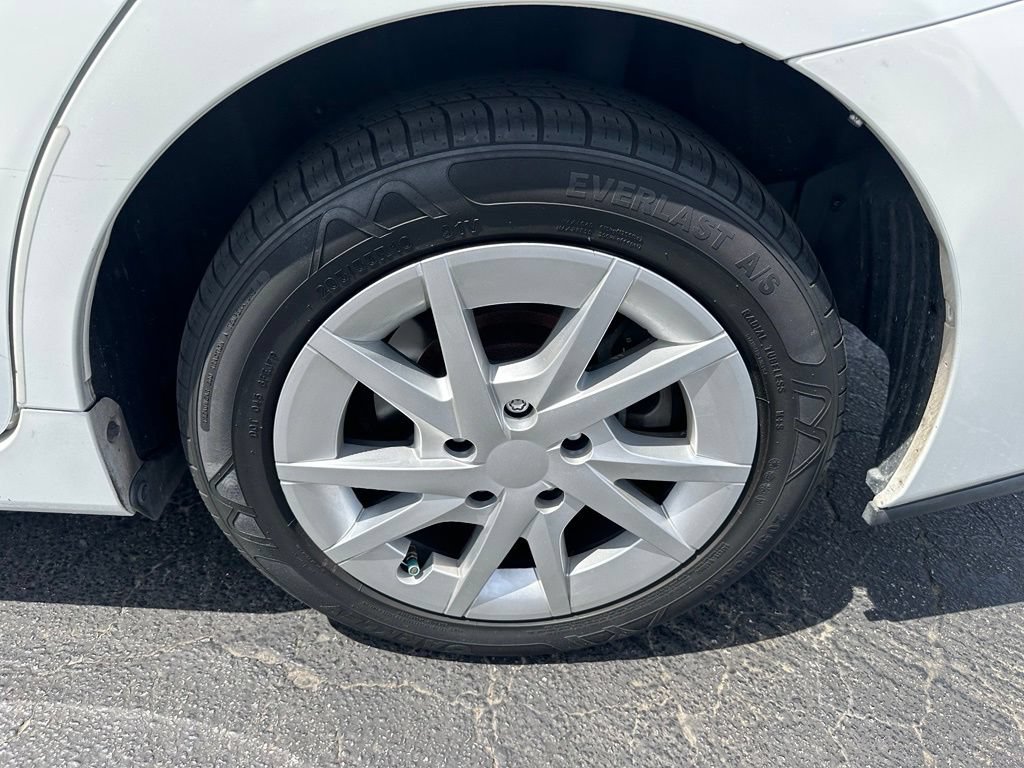 Used 2016 Toyota Prius V Three FWD image 6