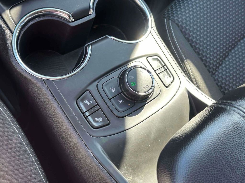 Used 2022 GMC Terrain SLE w/ Driver Convenience Package AWD/4WD image 31