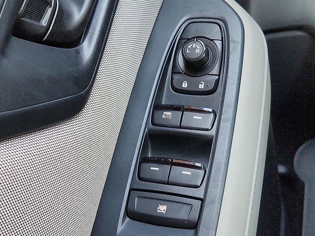 Certified 2025 Subaru Forester image 17
