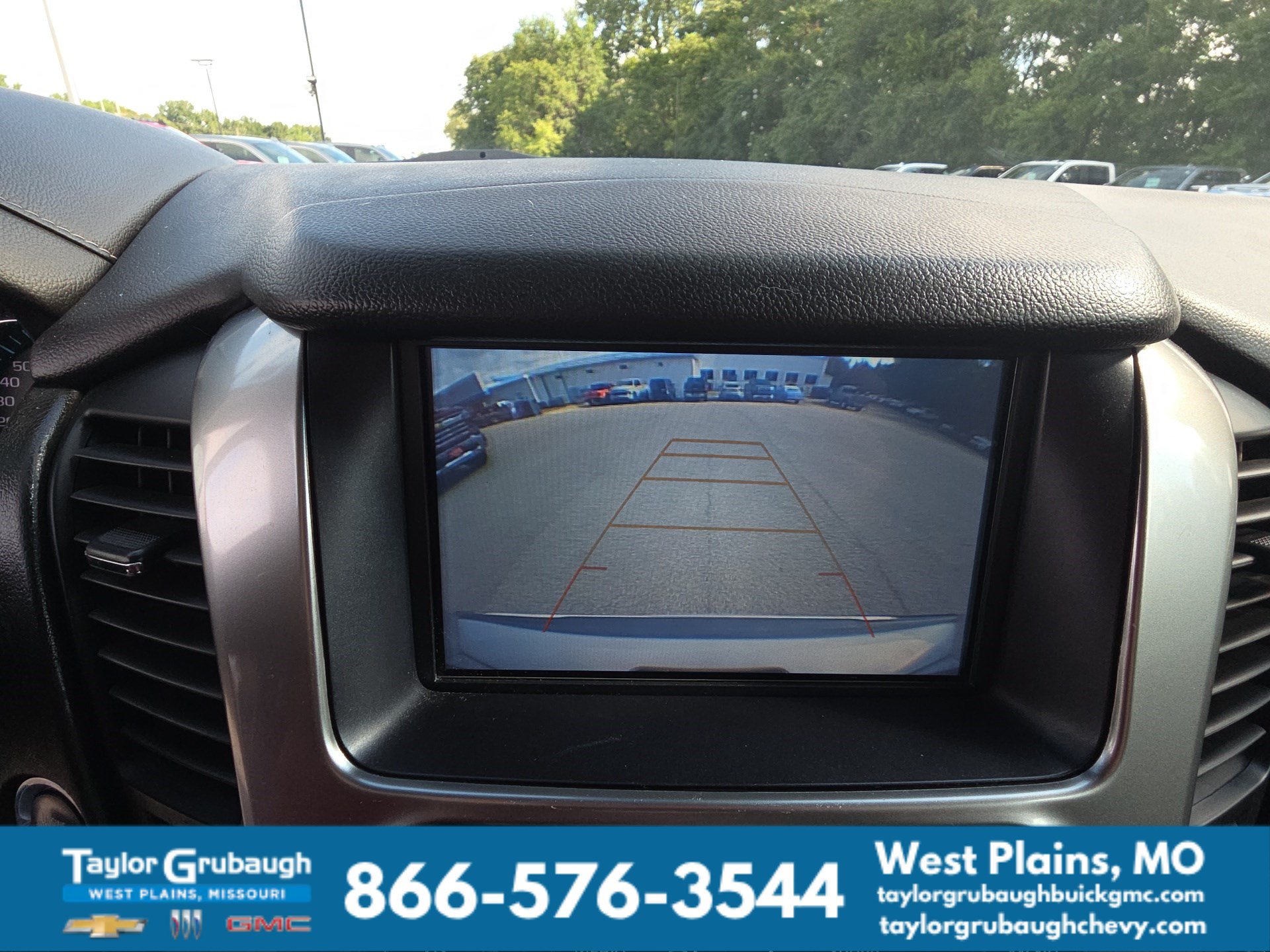 Used 2020 Chevrolet Tahoe Premier AWD/4WD image 22