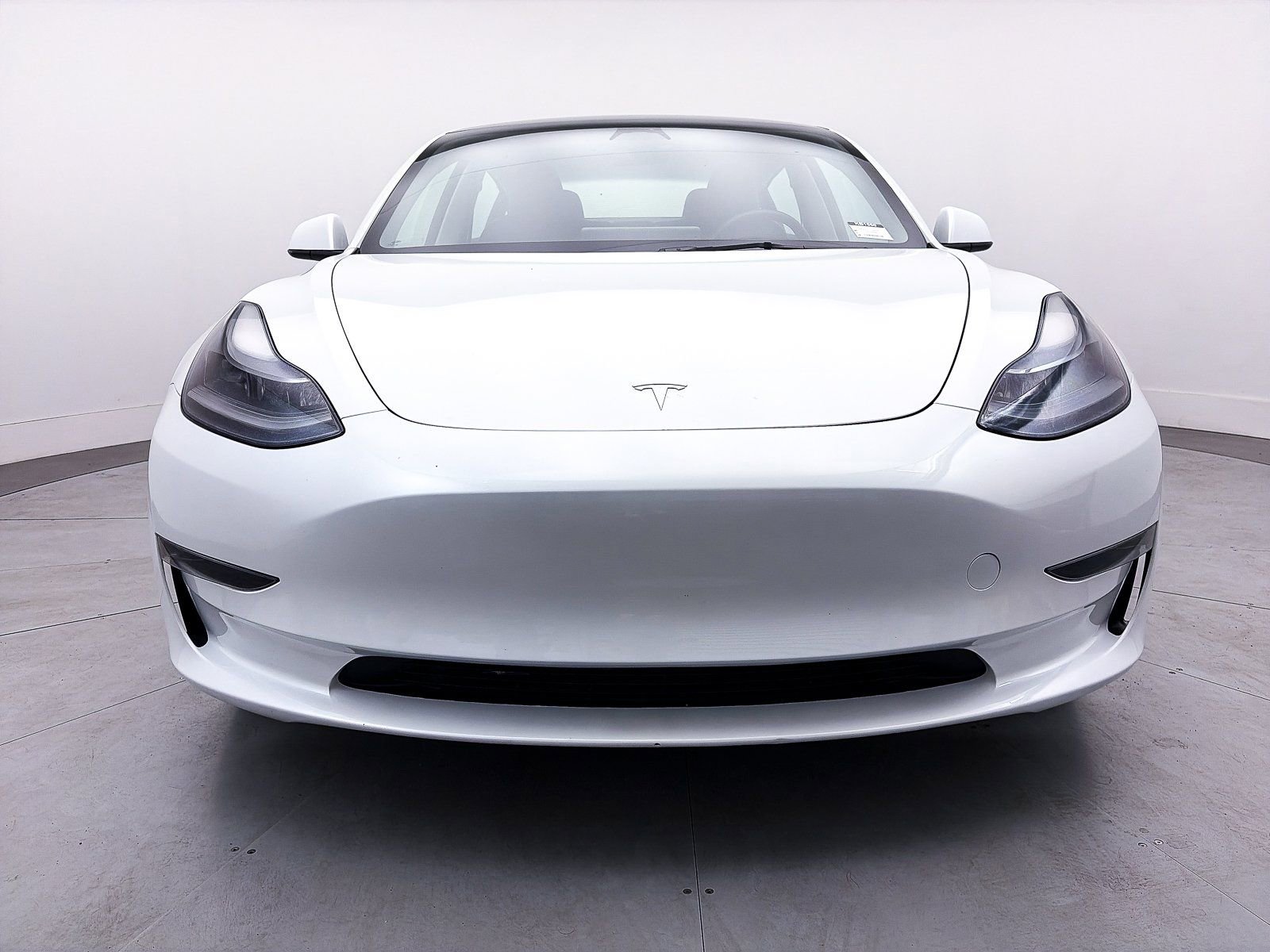 Used 2023 Tesla Model 3 Standard Range image 10