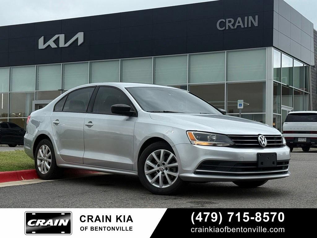 Used 2015 Volkswagen Jetta SE FWD video 1