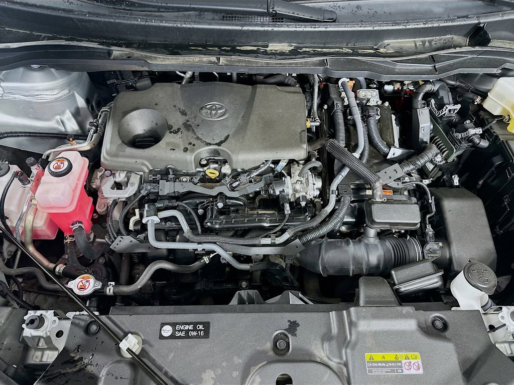 Used 2024 Toyota Sienna LE image 32