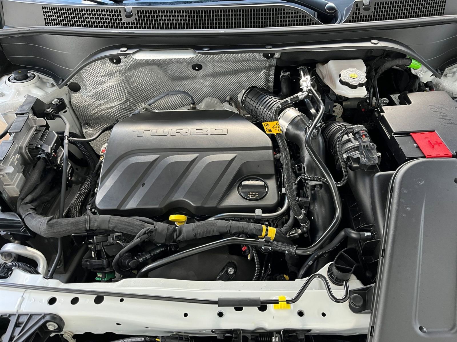 Used 2025 Buick Envista Sport Touring image 32