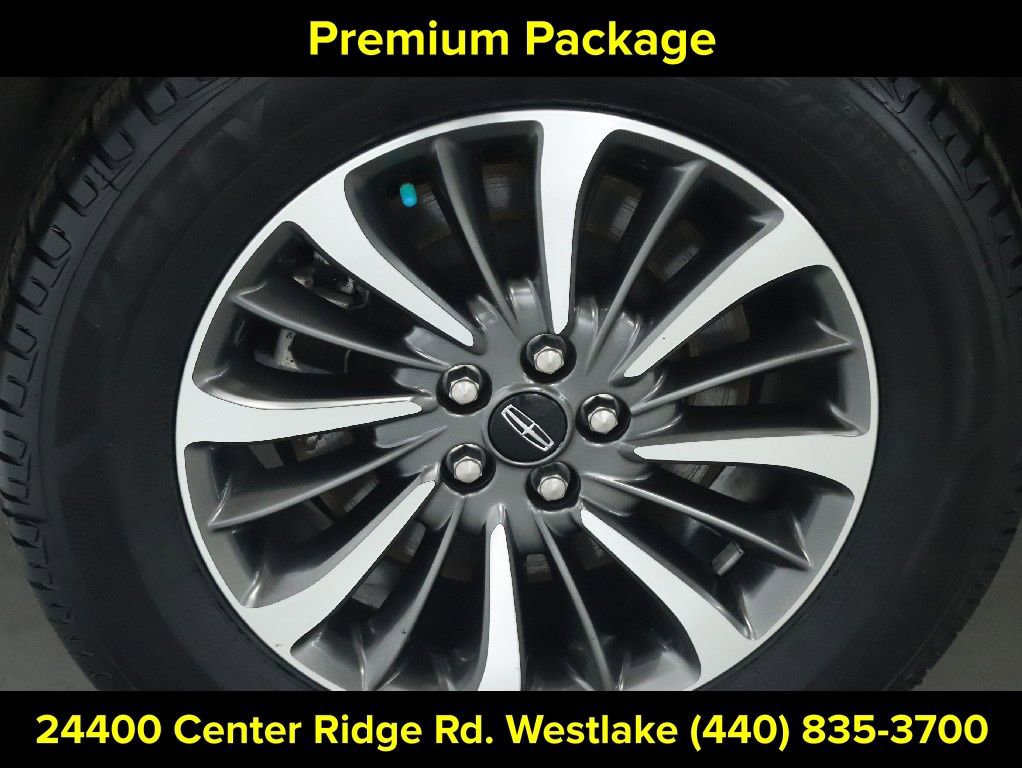 Certified 2023 Lincoln Nautilus AWD w/ Premium Package image 12
