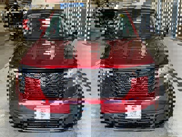 New 2025 Ford Maverick XLT w/ XLT Luxury Package image 2