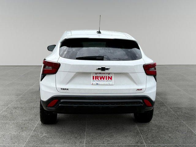 Certified 2024 Chevrolet Trax RS w/ Driver Confidence Package FWD image 4
