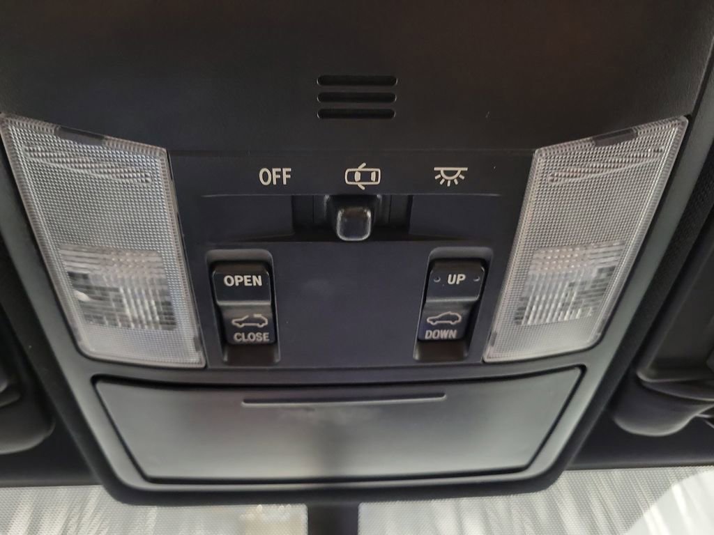 Used 2016 Toyota RAV4 SE image 20