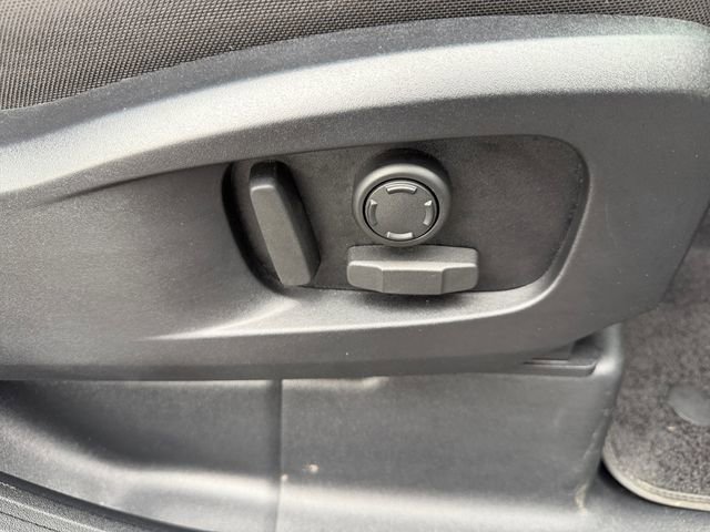 Used 2025 Land Rover Defender 110 S image 47