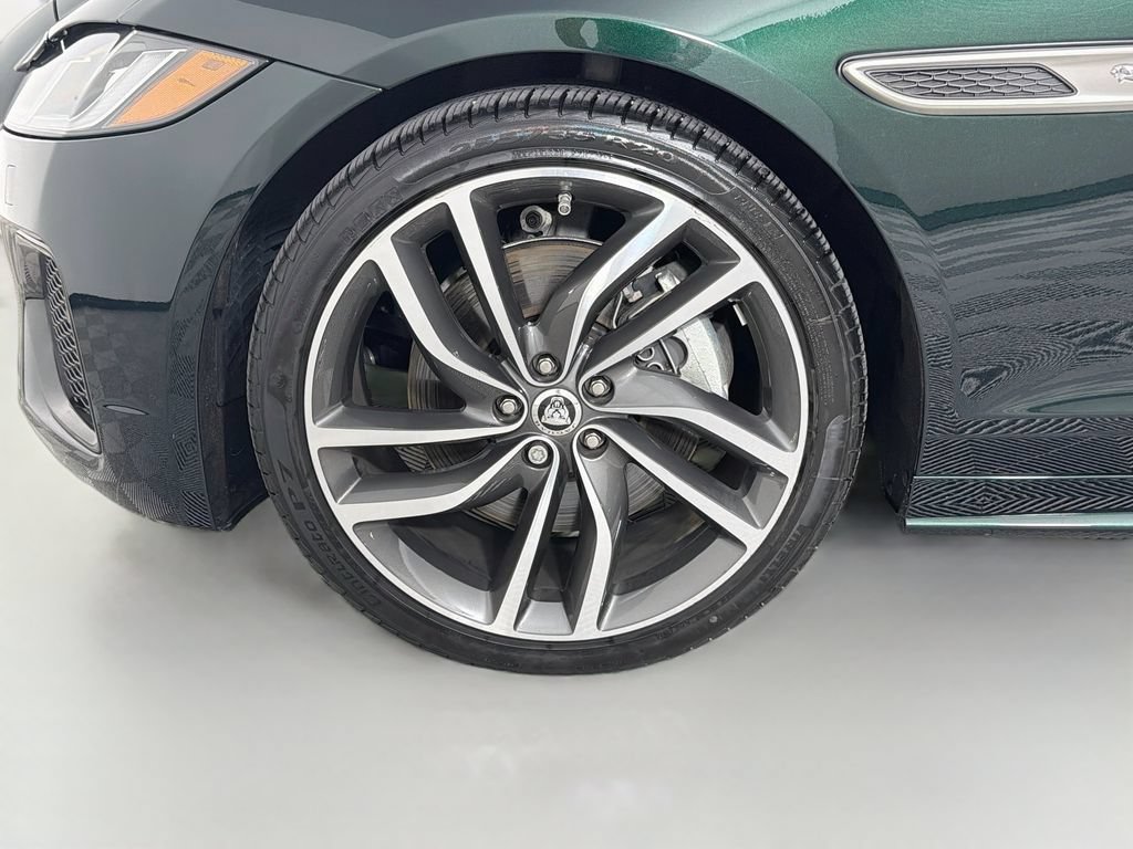 Used 2024 Jaguar XF R-Dynamic SE AWD/4WD image 34