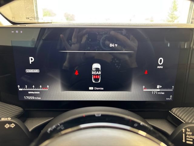 Used 2025 Nissan Kicks SR w/ SR Premium Package AWD/4WD image 32