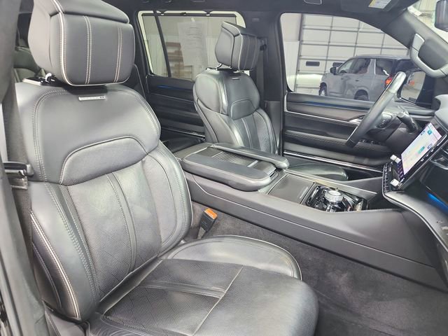 Used 2024 Jeep Grand Wagoneer Series II w/ Quick Order Packagew 28T image 47