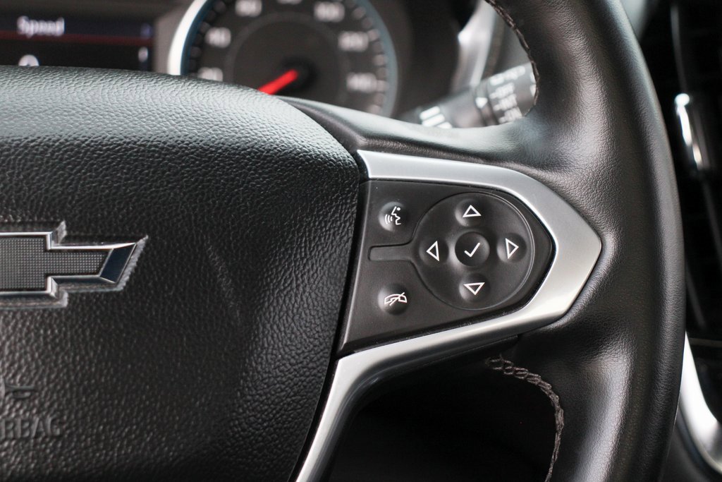 Used 2023 Chevrolet Traverse RS image 28