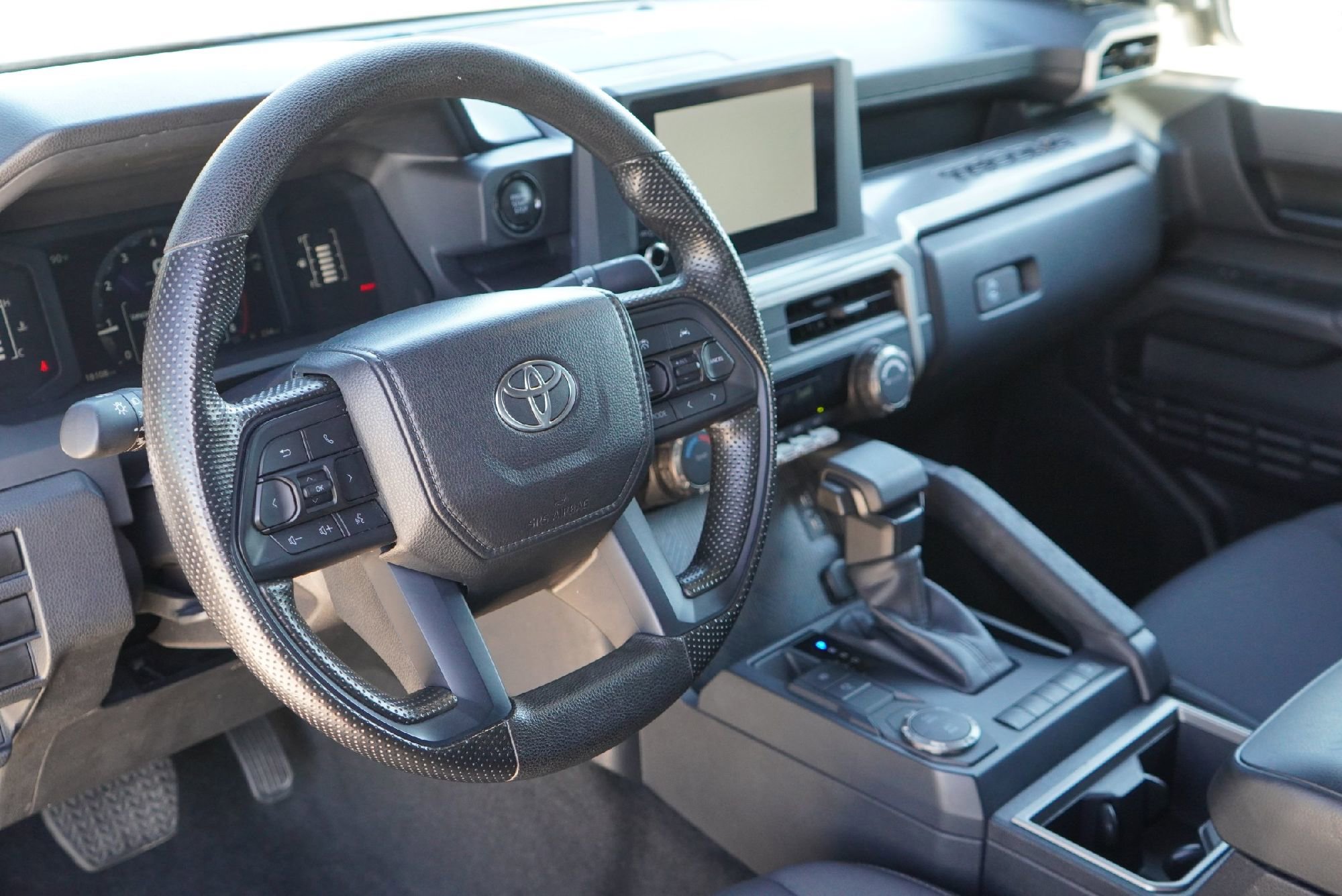 Used 2024 Toyota Tacoma SR5 image 8
