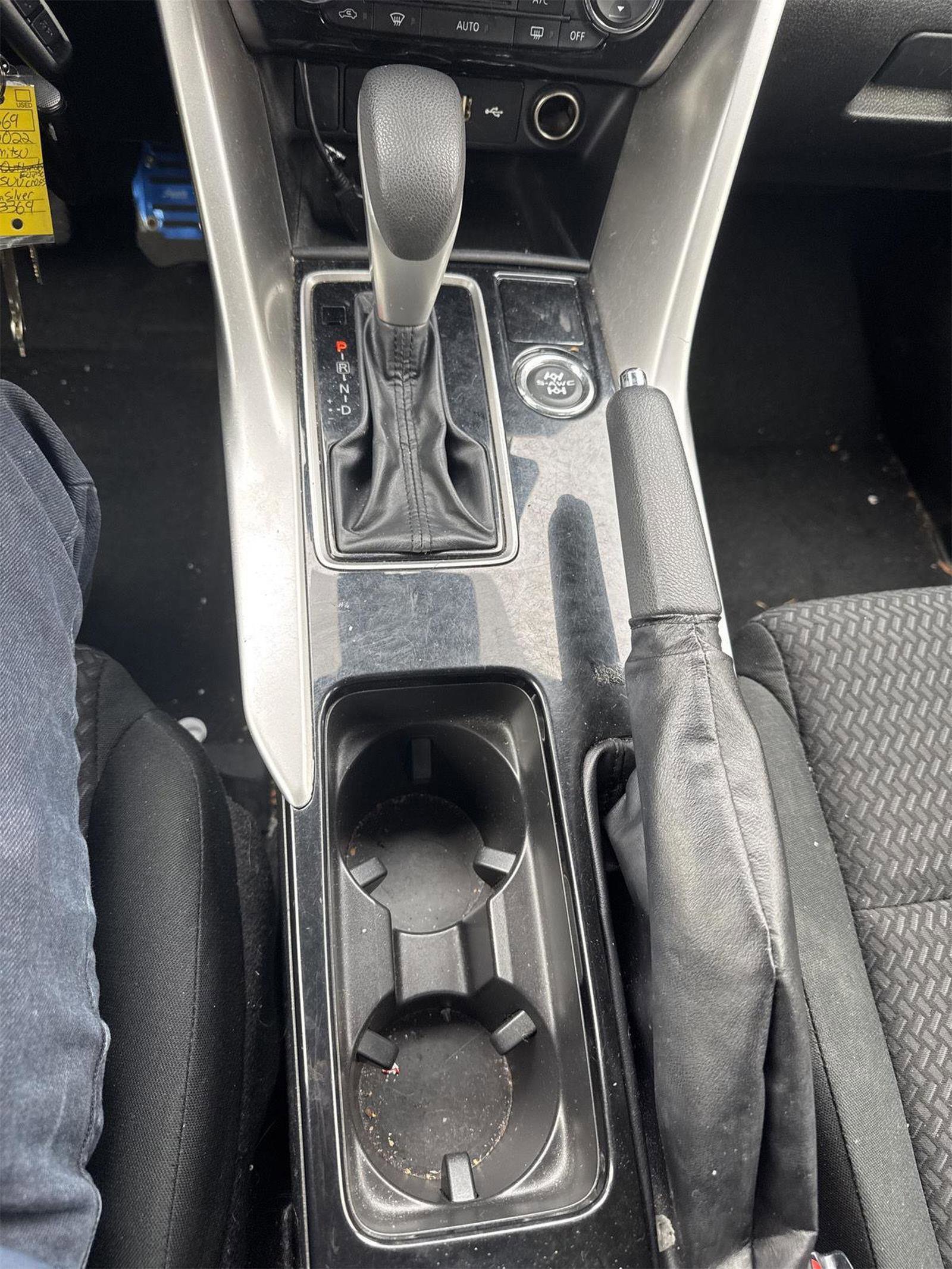 Used 2022 Mitsubishi Eclipse Cross ES image 12