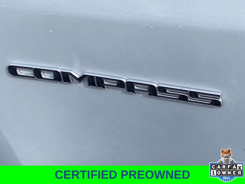 Certified 2025 Jeep Compass Limited image 28