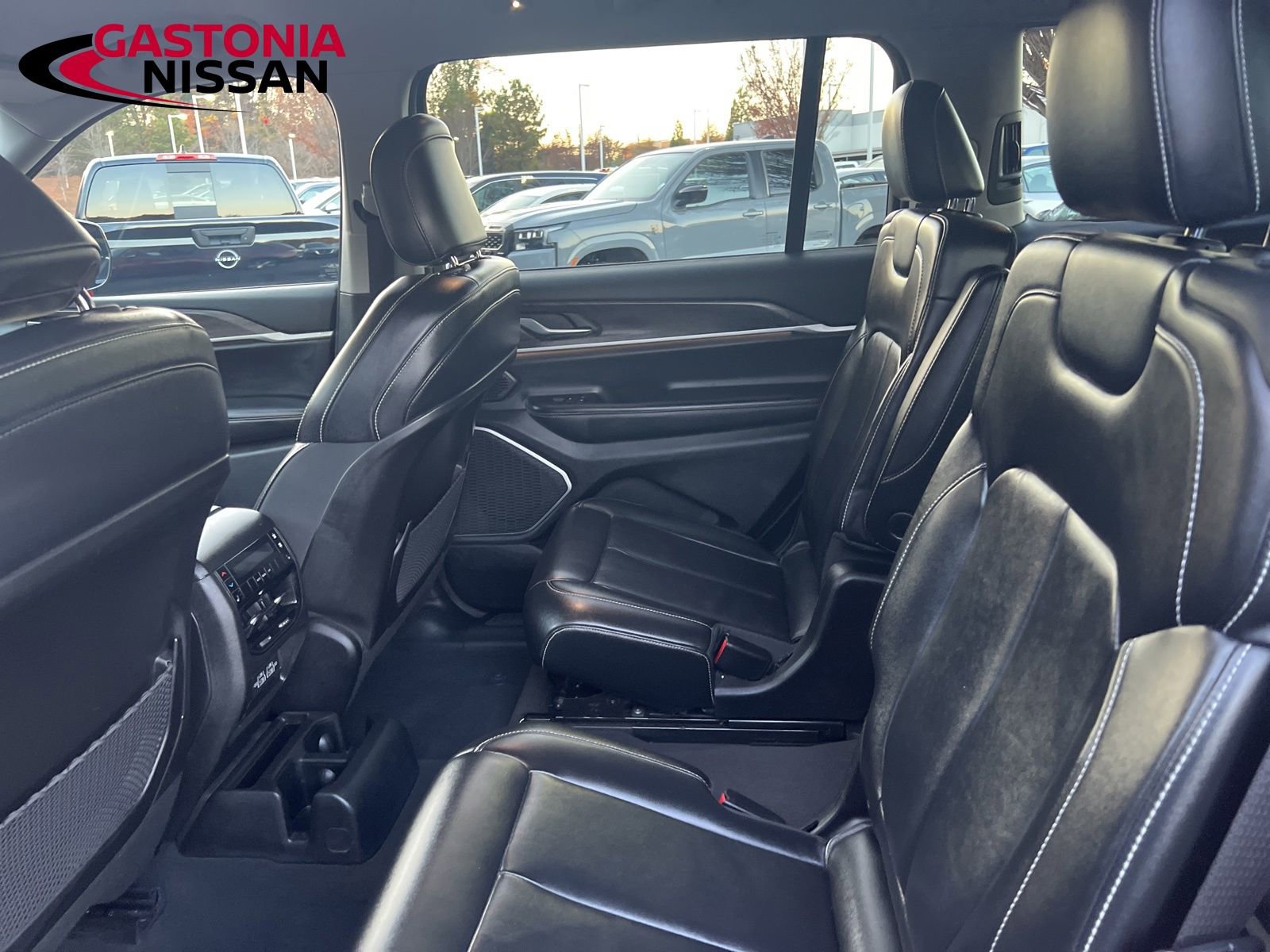 Used 2021 Jeep Grand Cherokee L Limited image 36