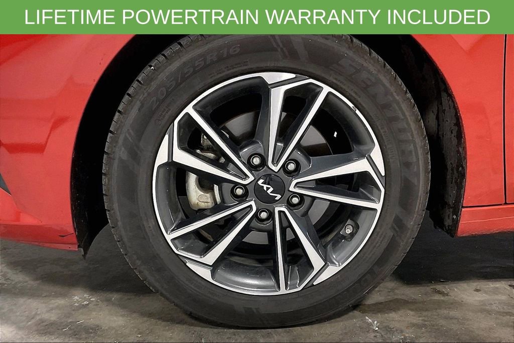 Used 2023 Kia Forte LXS image 11