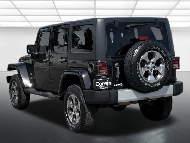 Used 2012 Jeep Wrangler Unlimited Sahara w/ Connectivity Group AWD/4WD image 13