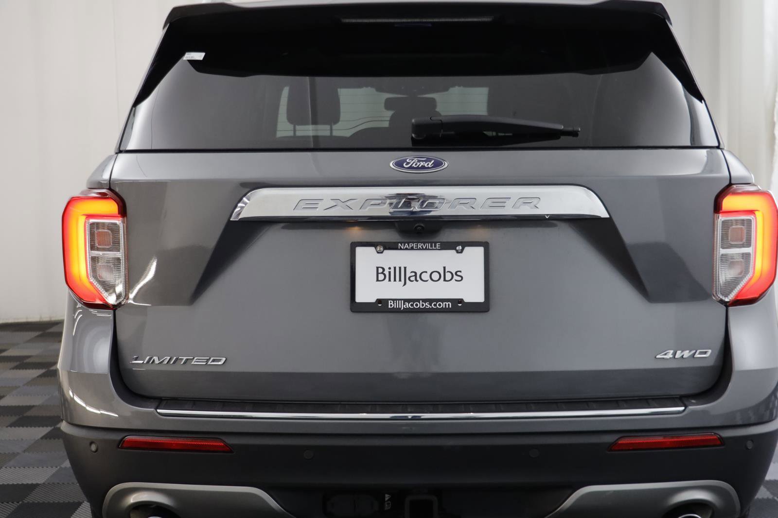 Used 2021 Ford Explorer Limited w/ Equipment Group 301A image 17