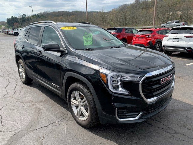 Certified 2022 GMC Terrain SLE w/ Driver Convenience Package AWD/4WD image 9