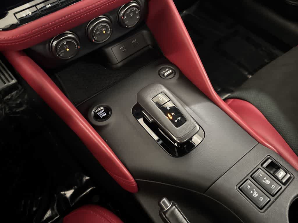 Used 2025 Nissan Z Performance w/ Floor Mat Package RWD image 20