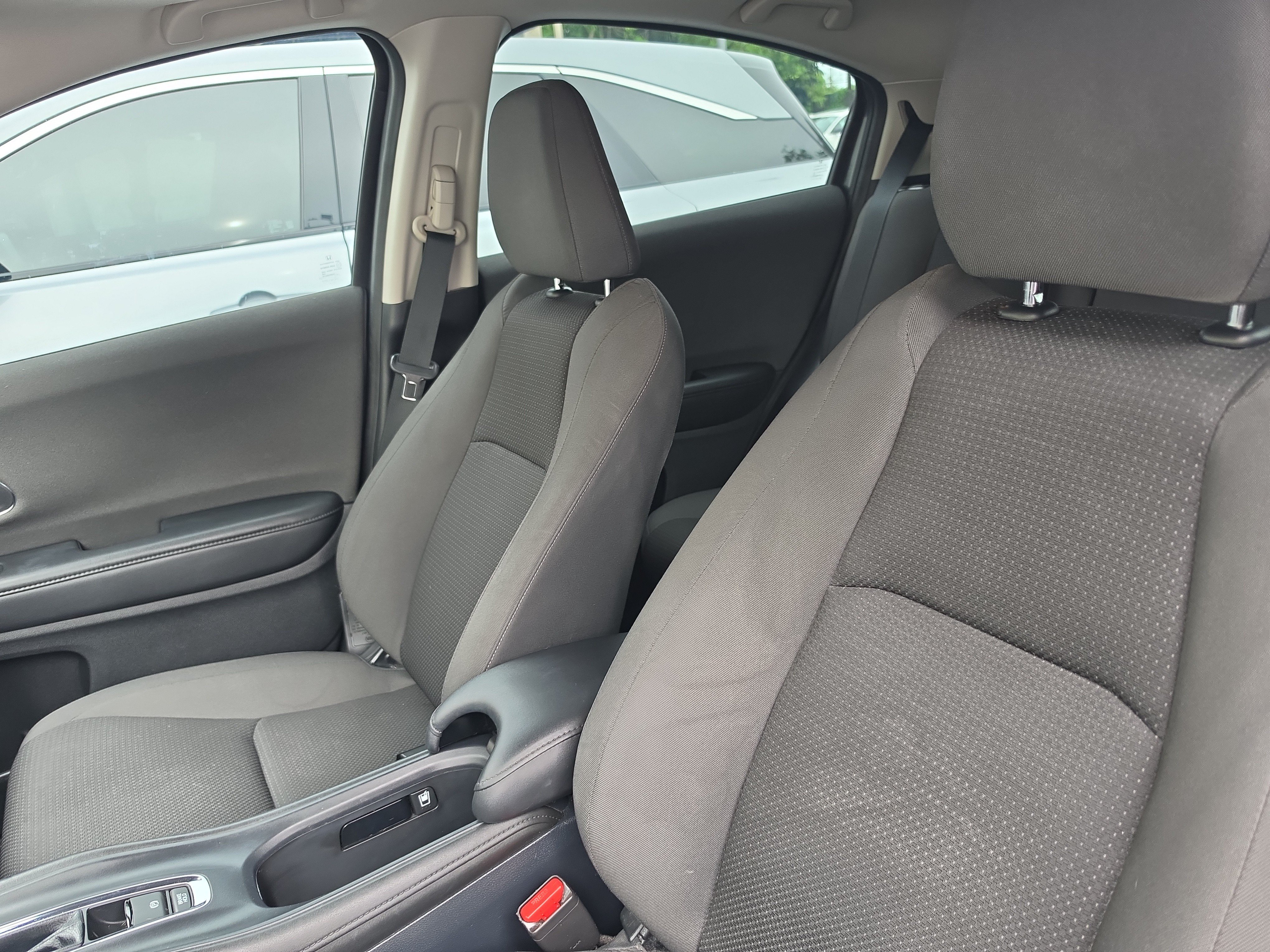 Certified 2021 Honda HR-V EX image 20