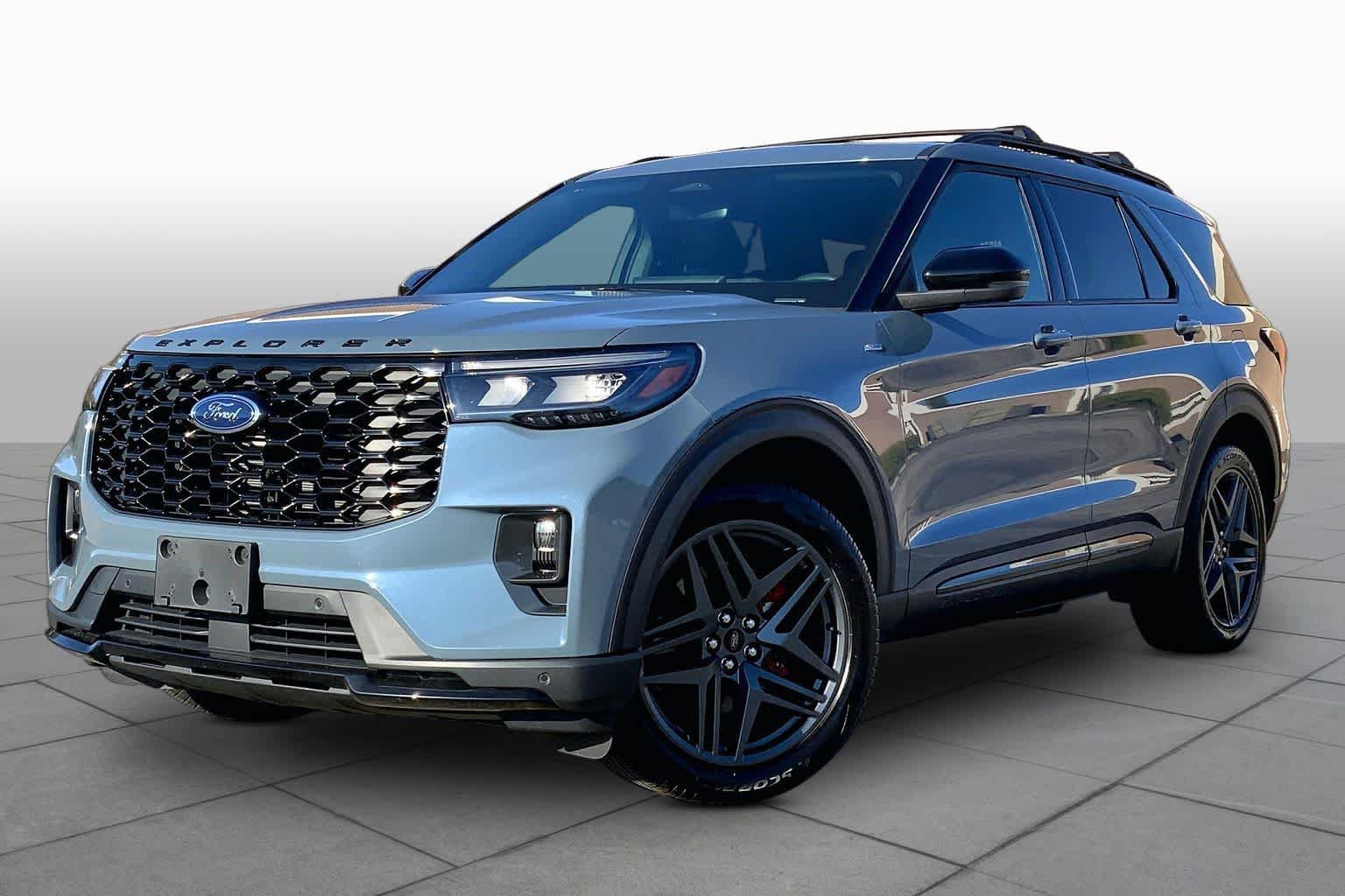 Used 2025 Ford Explorer ST-Line w/ Premium Package AWD/4WD image 1