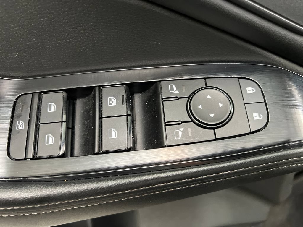 Used 2024 Nissan Rogue SV AWD/4WD image 15