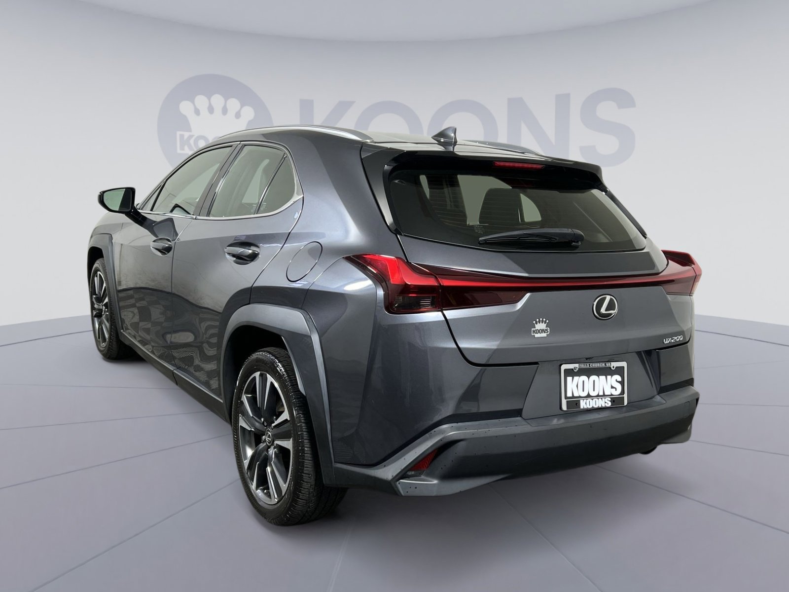 Used 2022 Lexus UX 200 w/ Accessory Package (Z2) image 4