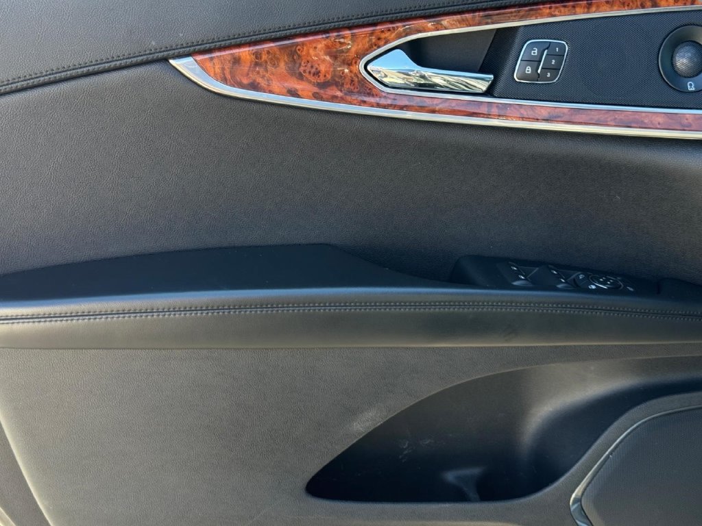 Used 2019 Lincoln Nautilus Reserve FWD image 21