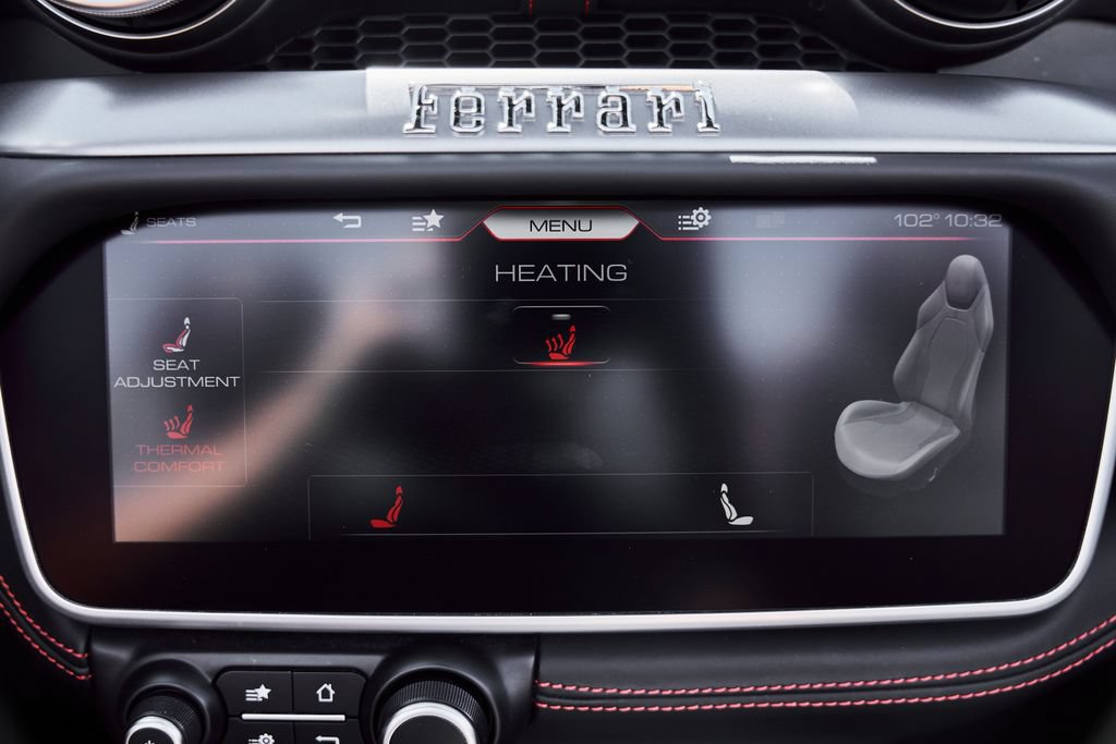 Used 2020 Ferrari Portofino RWD image 73