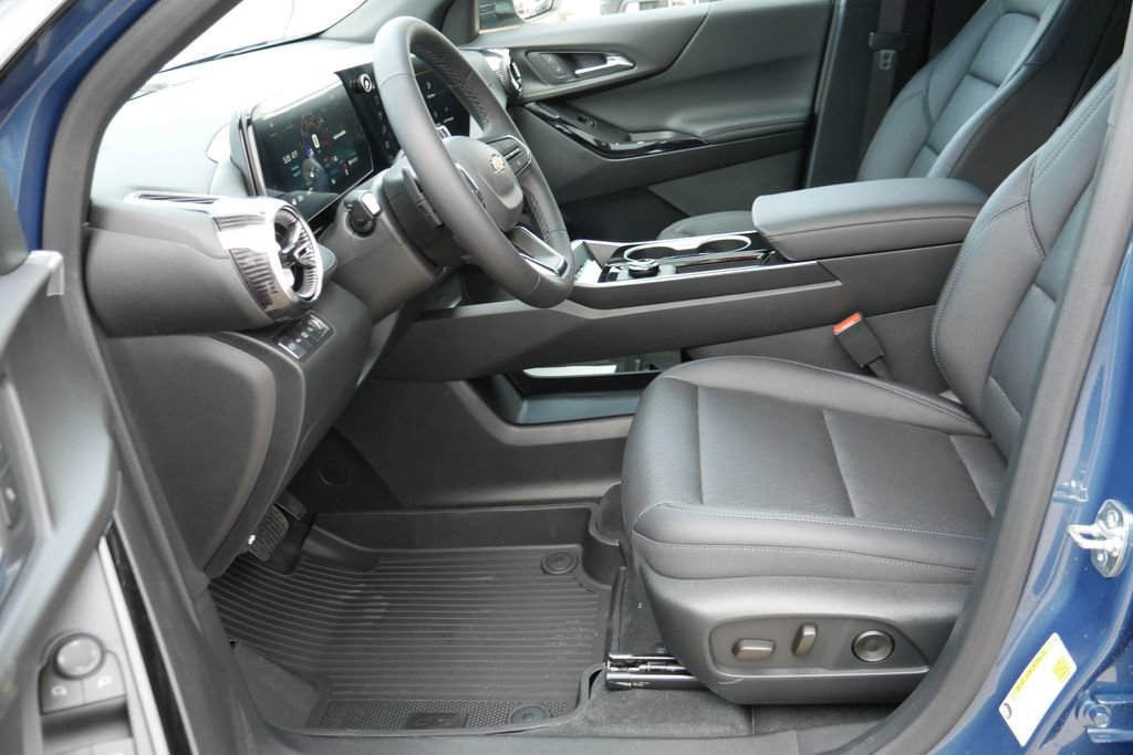 New 2026 Chevrolet Equinox LT image 8