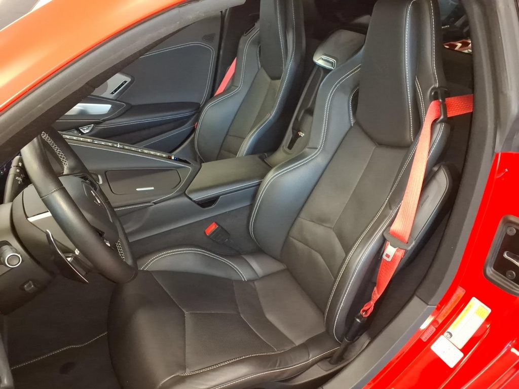 Used 2021 Chevrolet Corvette Stingray Preferred Cpe w/ Z51 Performance Package RWD image 16