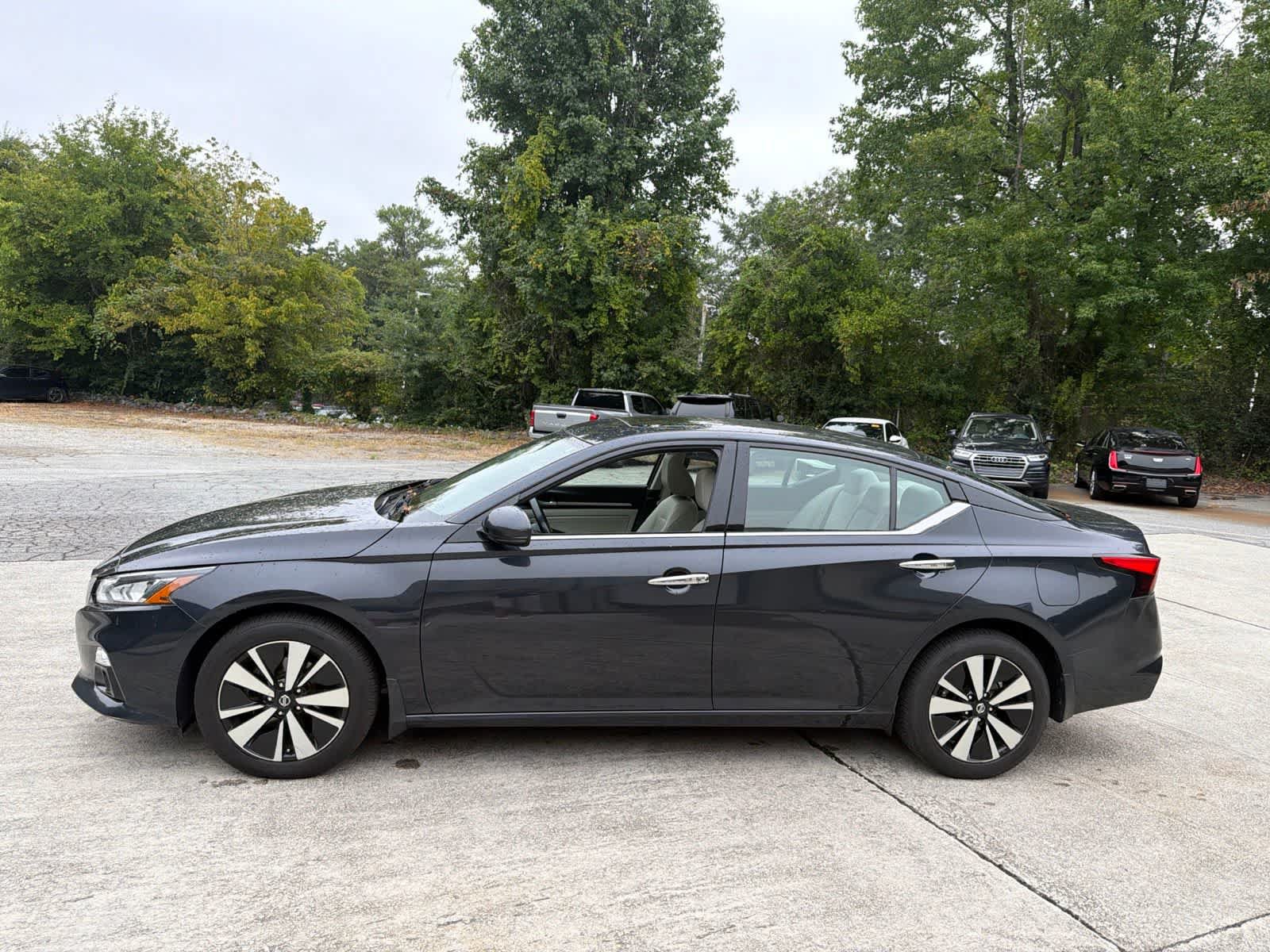 Used 2019 Nissan Altima 2.5 SV AWD/4WD image 7