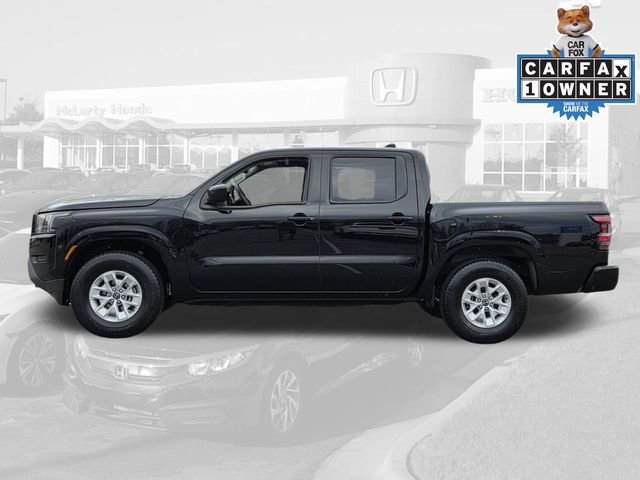 Used 2024 Nissan Frontier SV image 2