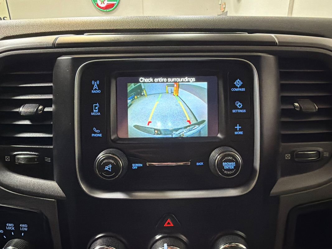 Used 2018 RAM 2500 Tradesman w/ Chrome Appearance Group AWD/4WD image 21