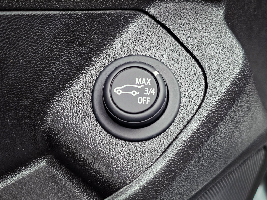 Used 2024 GMC Terrain SLE w/ Driver Convenience Package AWD/4WD image 12