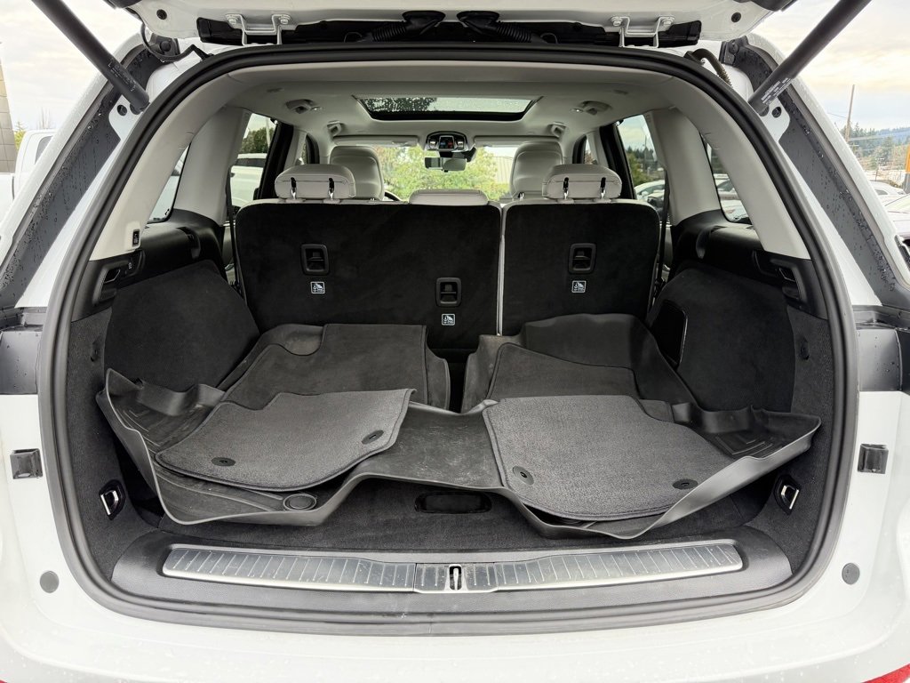 Used 2023 Jeep Grand Cherokee Overland w/ Adv Protech Group III image 11