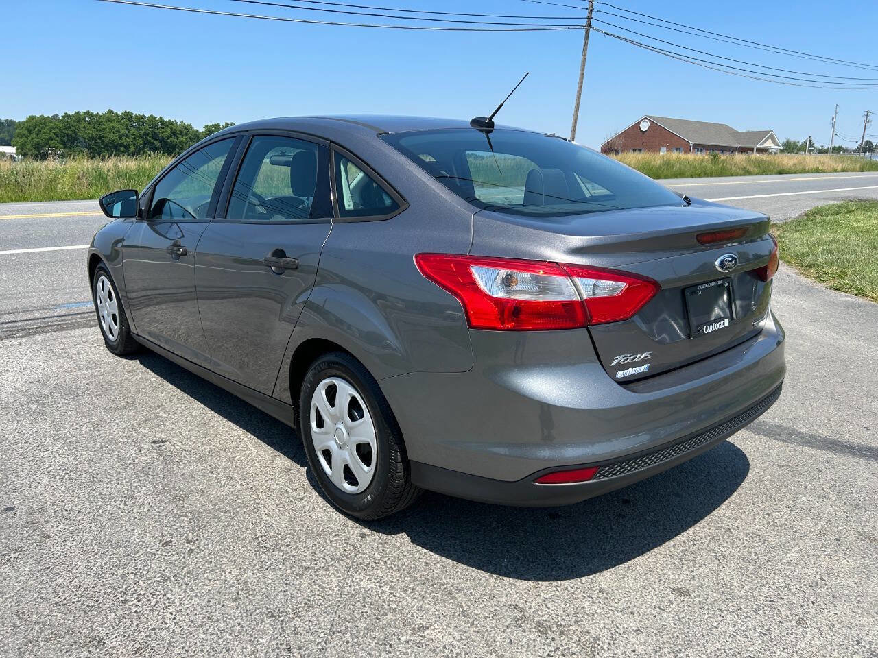 Used 2014 Ford Focus S FWD image 8