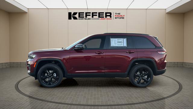 New 2025 Jeep Grand Cherokee Altitude image 2
