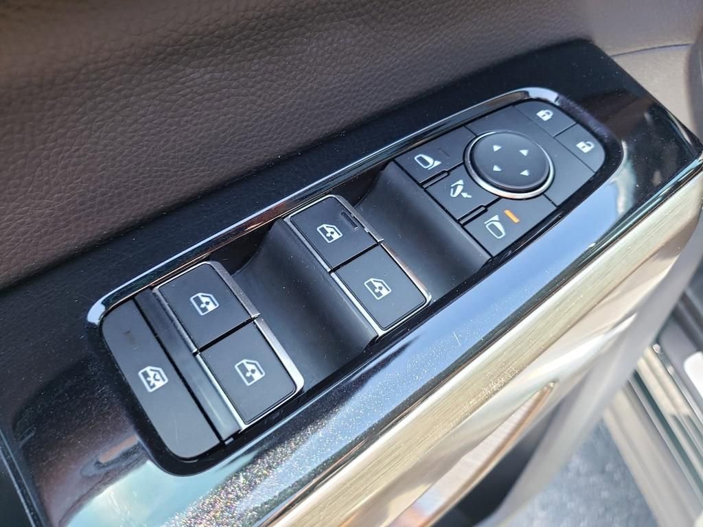 Used 2023 Nissan Pathfinder Platinum AWD/4WD image 21
