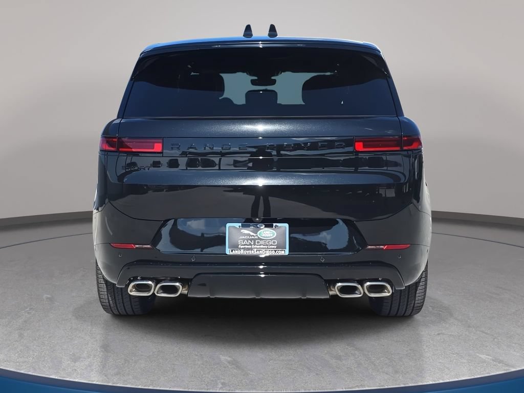 New 2025 Land Rover Range Rover Sport Dynamic SE AWD/4WD image 6