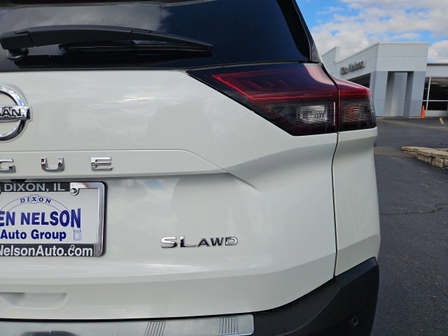 Used 2021 Nissan Rogue SL w/ Premium Package image 5