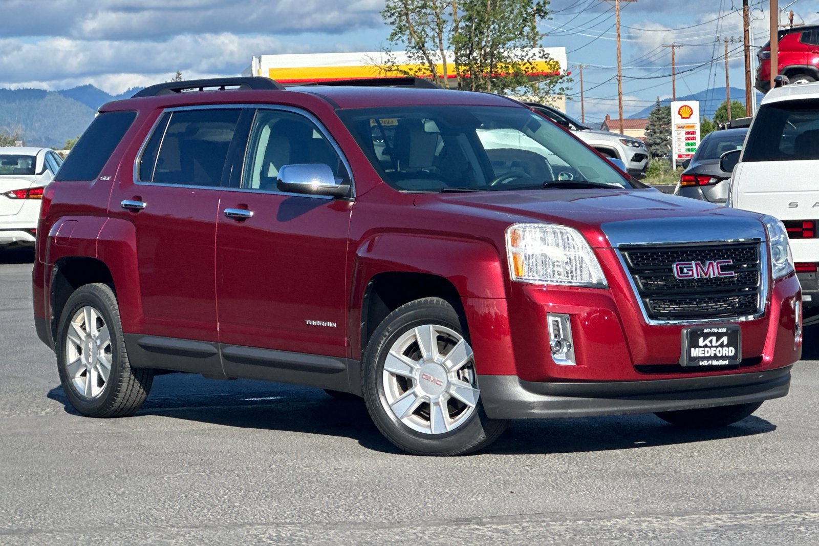 Used 2012 GMC Terrain SLT w/ LPO, Chrome Package AWD/4WD image 2