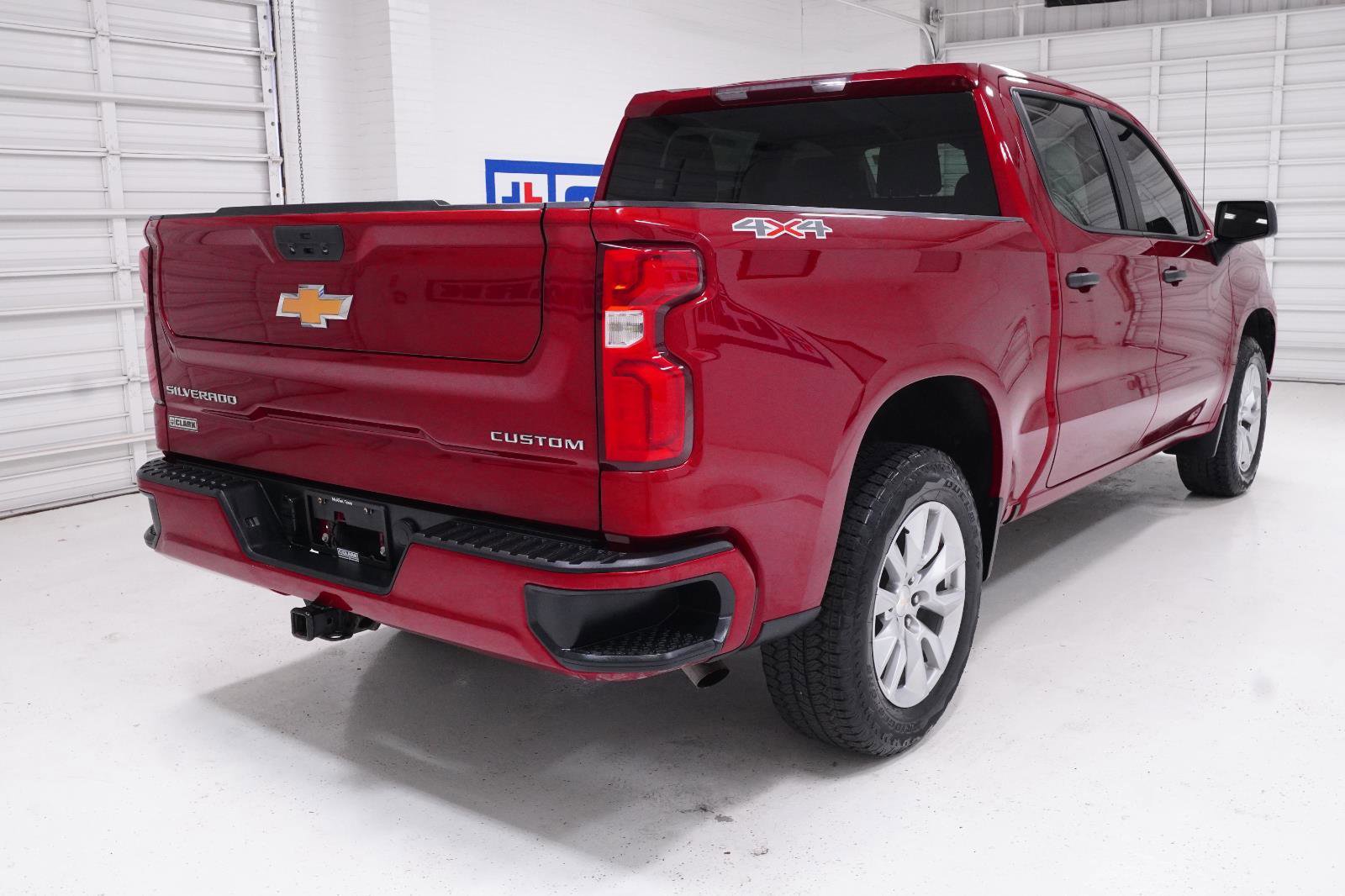 Used 2021 Chevrolet Silverado 1500 Custom AWD/4WD image 5