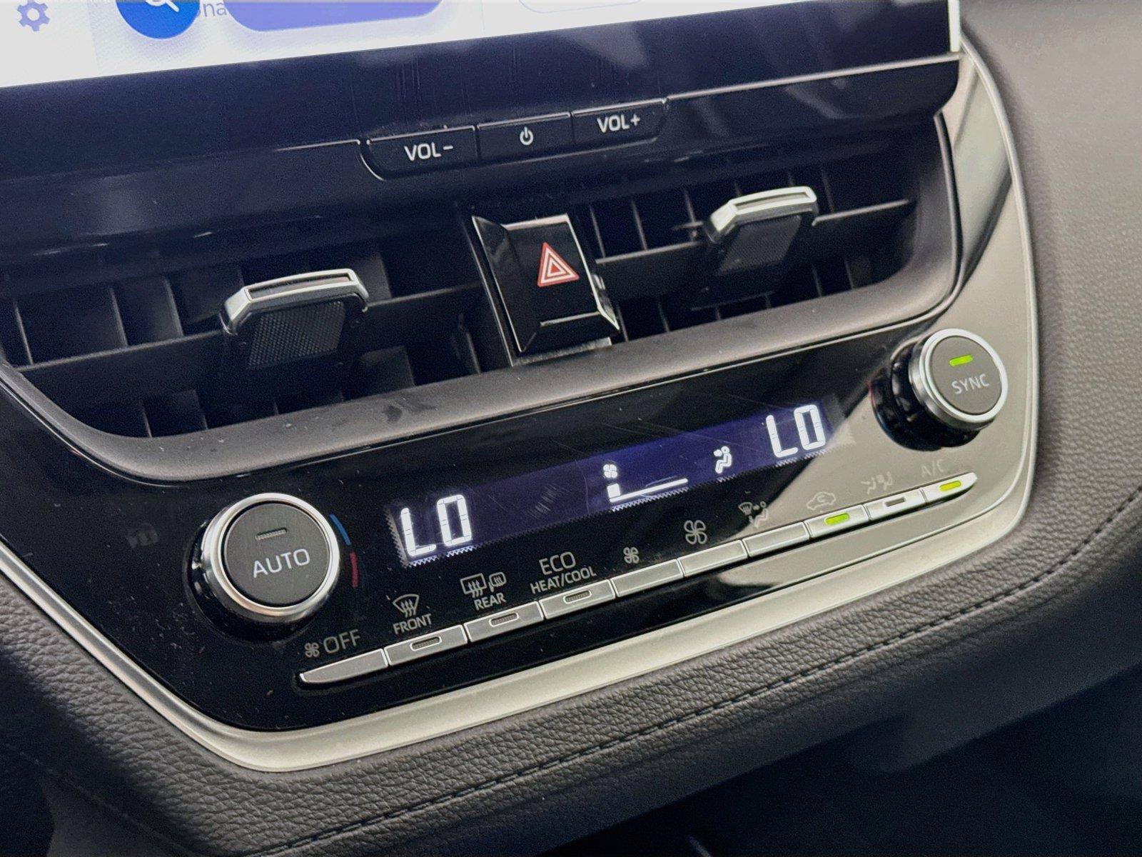 Certified 2026 Toyota Corolla Cross XLE FWD image 25