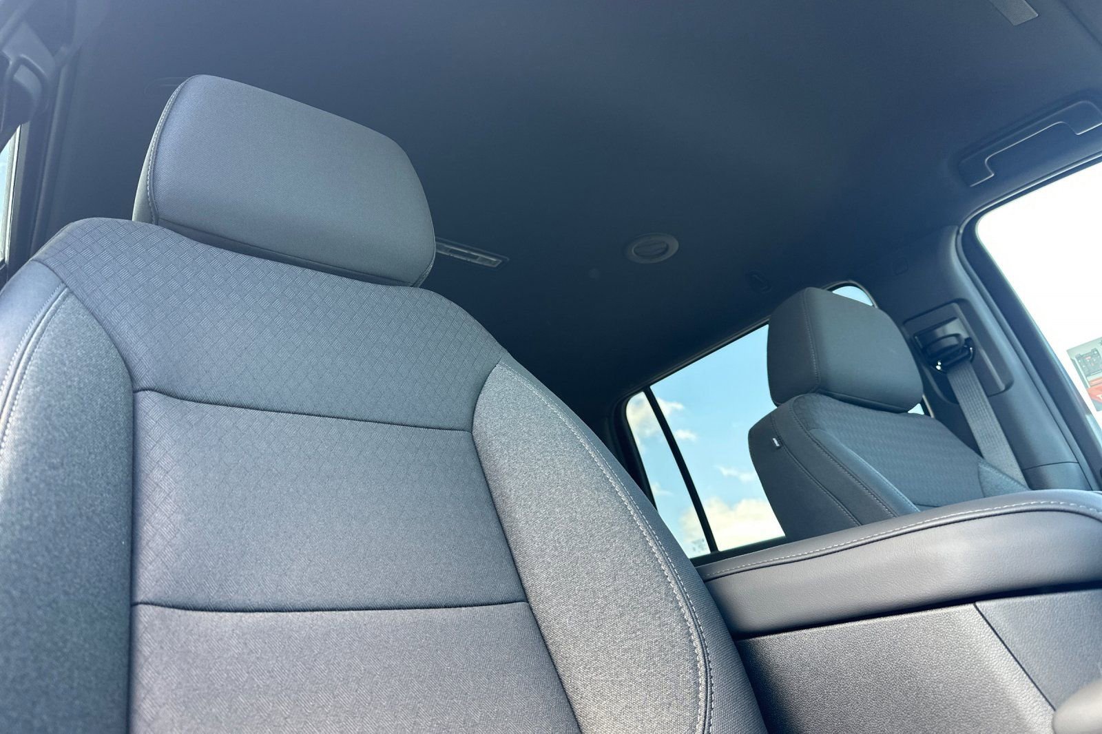 New 2026 Chevrolet Suburban LS AWD/4WD image 20