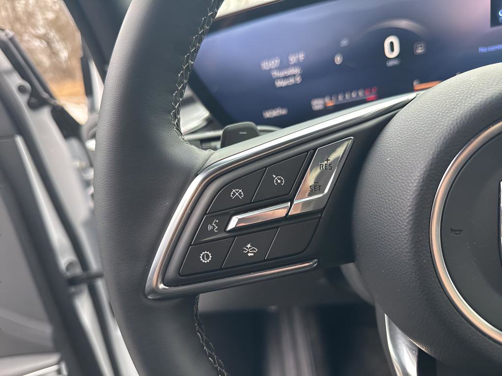 Used 2025 Buick Enclave Preferred image 17